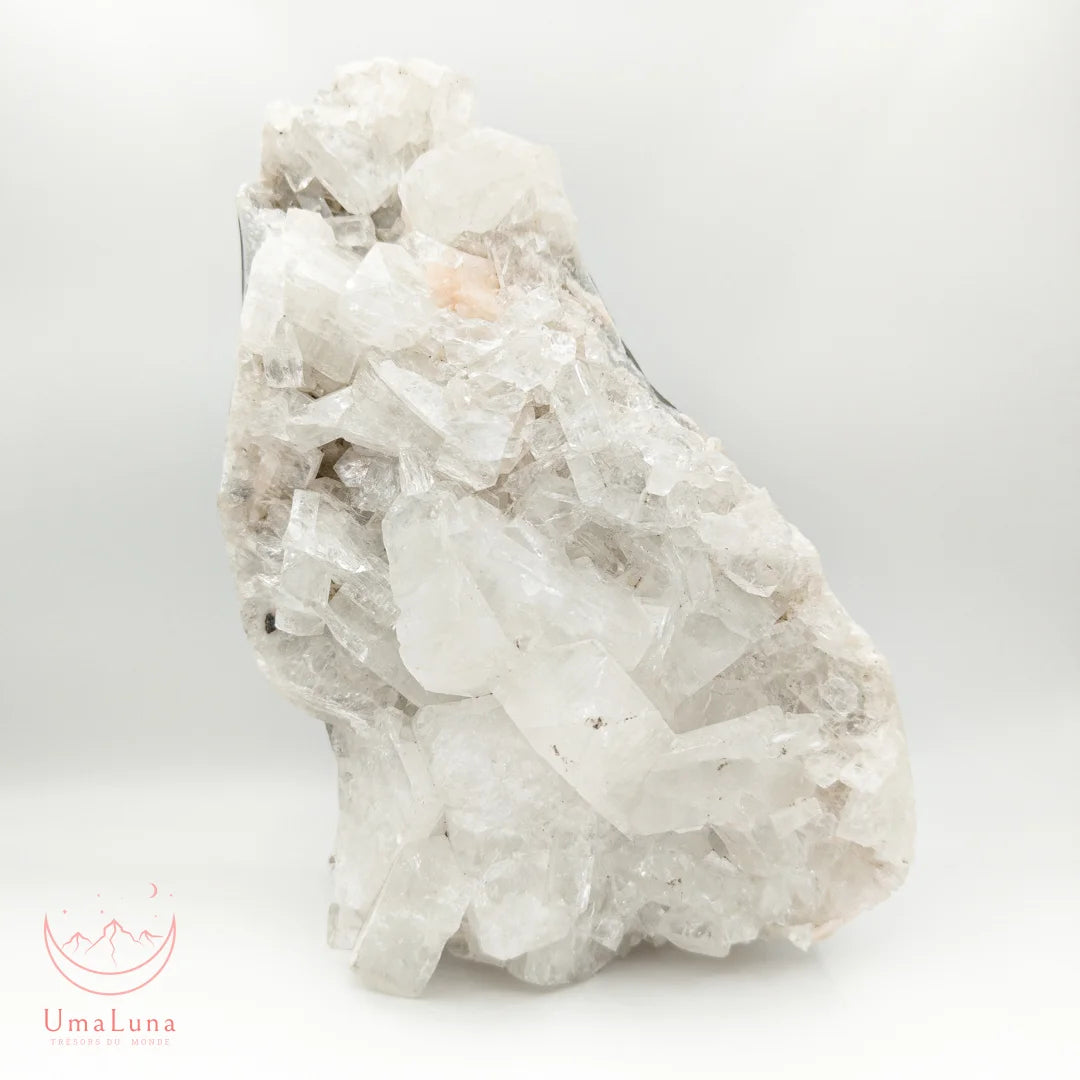 Apophyllite brute de 2200 grammes