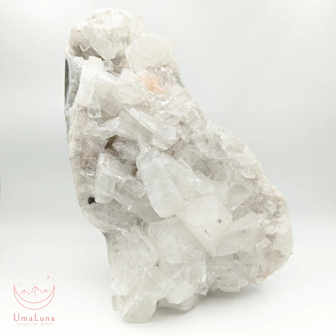 Apophyllite brute de 2200 grammes